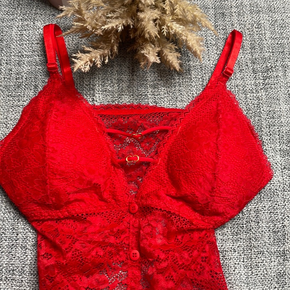 Red Laced crop top